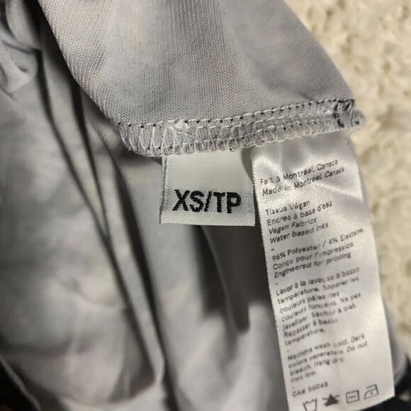 Le Galeriste Top Womens XS Multicolor 3/4 Sleeve Jewel Graphic Artwear Shirt - Picture 5 of 8